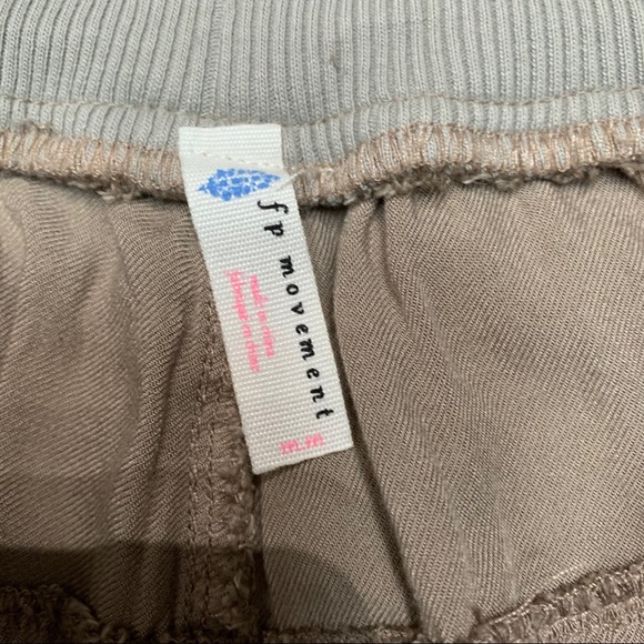 NEW Free People Easy Street Joggers in Khaki - Picture 5 of 6